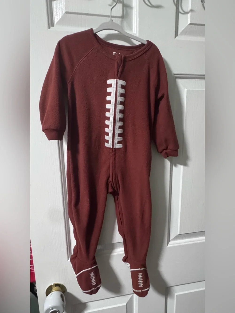 TWIN BUNDLE / CHILDREN’S PLACE / Football 🏈 Fleece Sleepers (18-24 months)